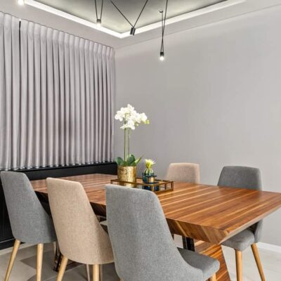 פינות אוכל מעץ אלון מבוקע – כי על איכות לא מתפשרים