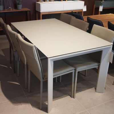 שולחן איטאליאנו כולל 6 כיסאות